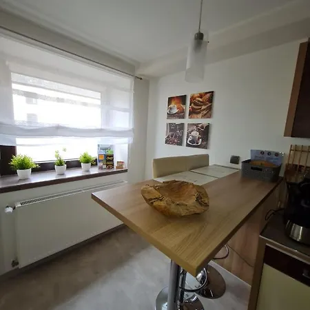 Familie Jonas * シュヴァイヒ